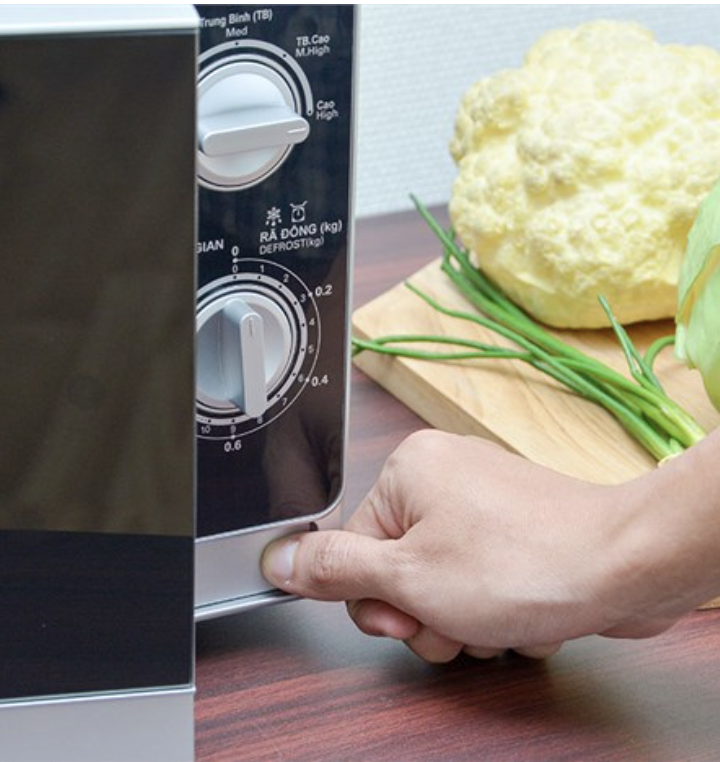 Lò Vi Sóng Sharp R-205VN 20 Lít 800W