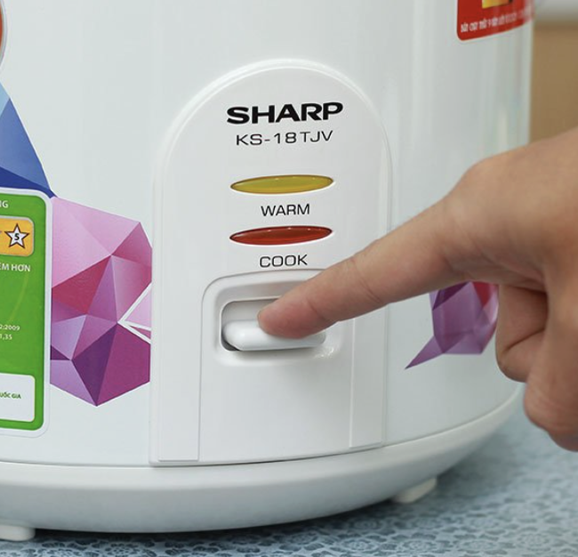 Nồi Cơm Điện Sharp KS-18TJV 1.8 Lít