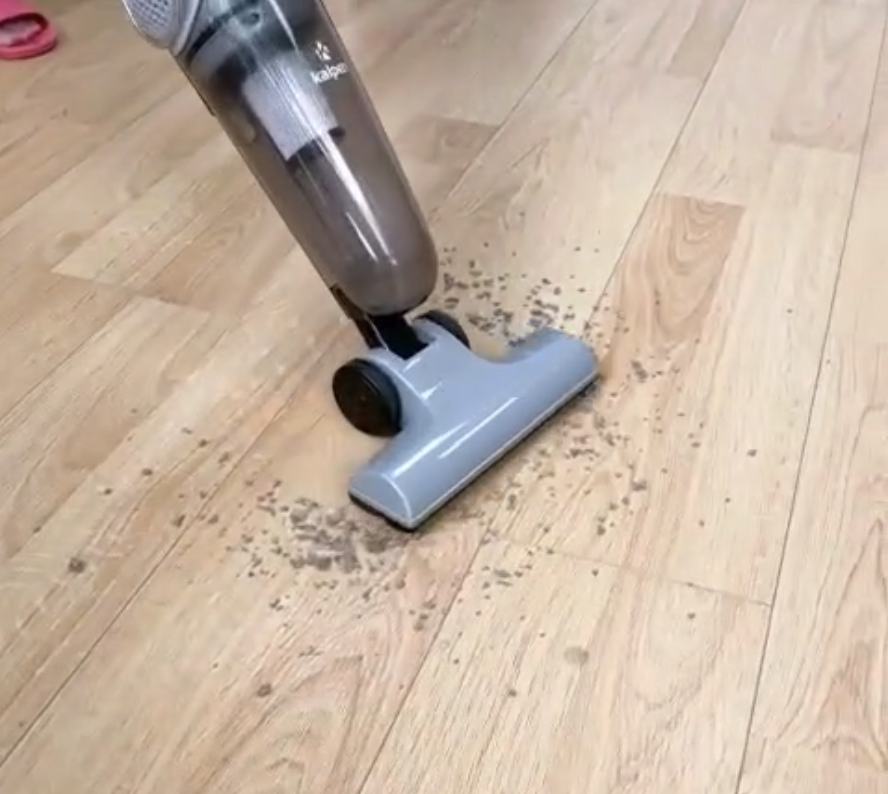 Máy hút bụi cầm tay có dây Kalpen V1