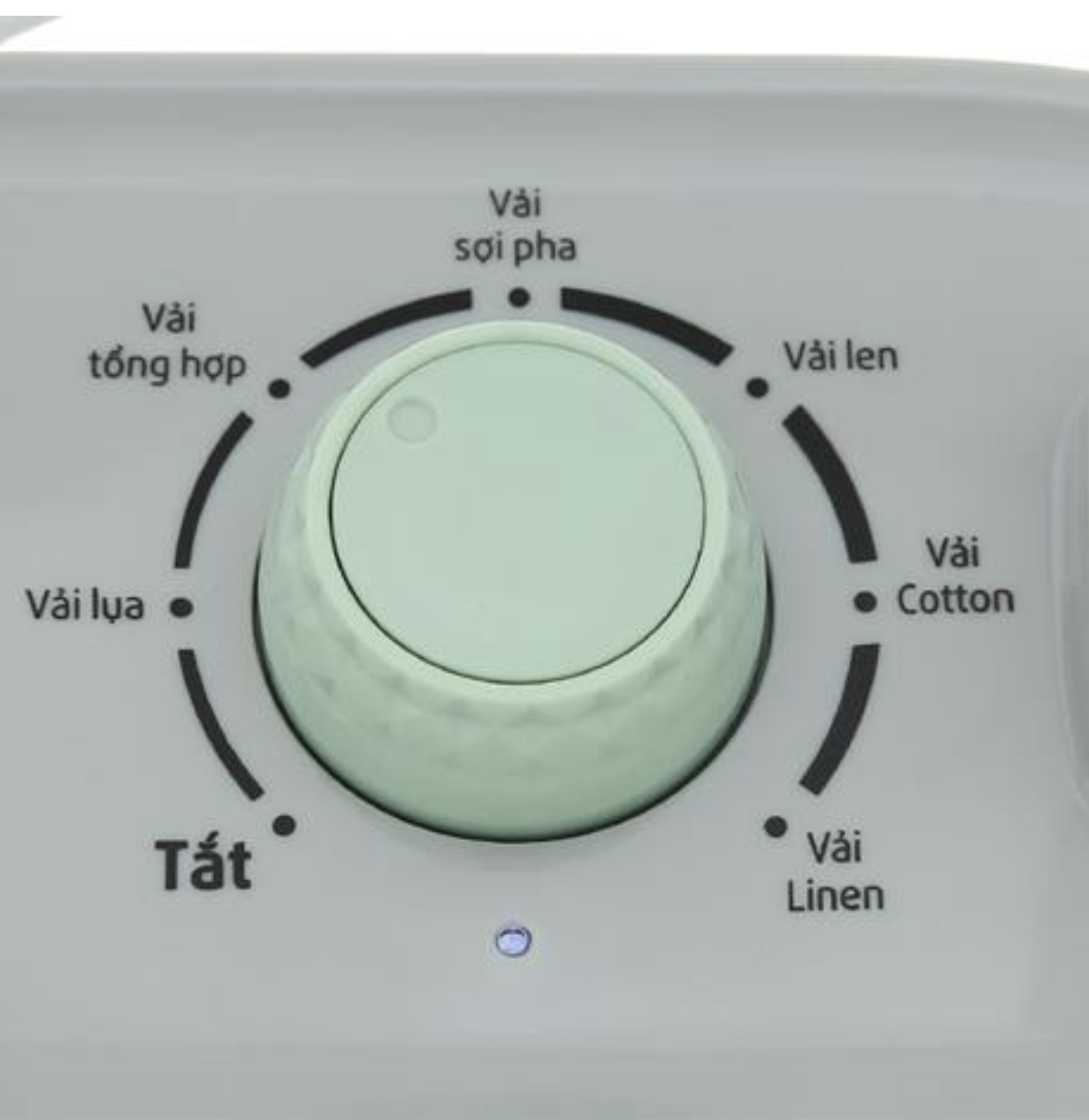 Bàn ủi hơi nước đứng BlueStone GSB-3947