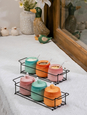 Set 3 hũ gốm sứ đựng gia vị Rainbow Kaiyo, dung tích 300ml có giá đỡ đi kèm KCC-5141
