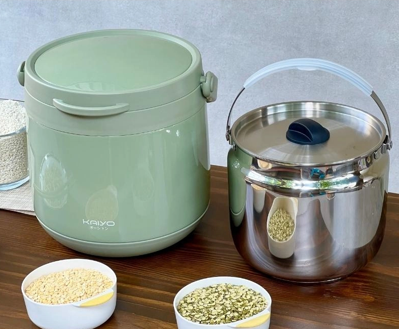 Nồi ủ chân không Kaiyo màu xanh mint-green dung tích 4,5L KTC-3246