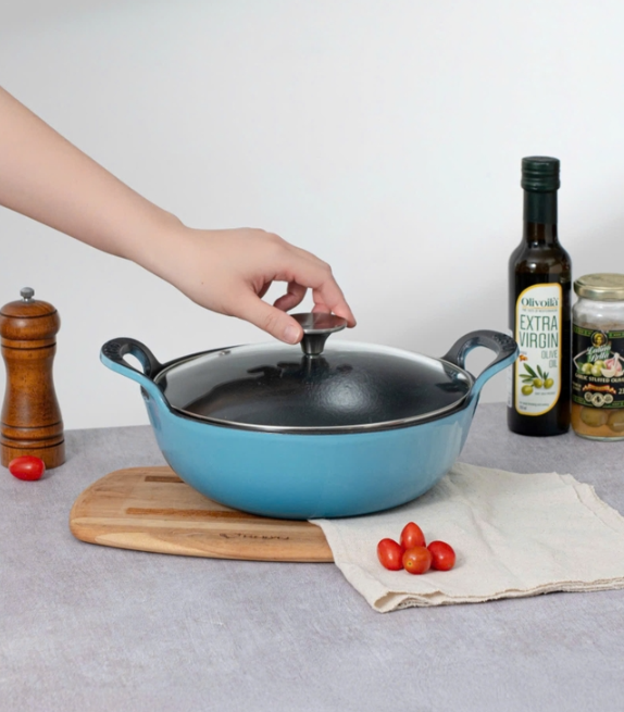 Chảo gang Oceno sâu lòng có vung kính màu xanh 20cm OSP-1303