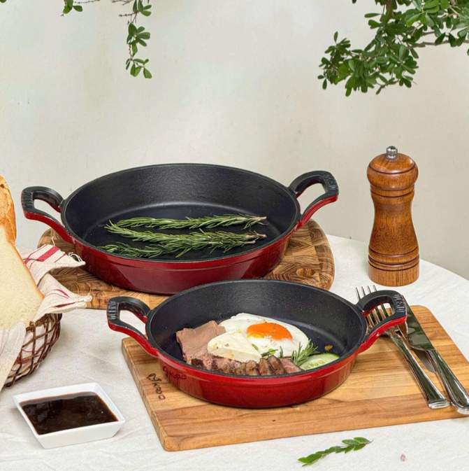 Chảo gang 2 tay cầm Oceno 24cm, màu đỏ OFR-1341