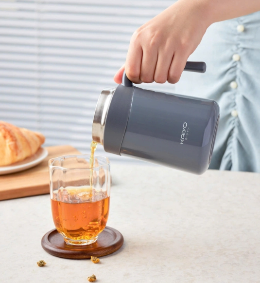 Cốc giữ nhiệt 2 lớp inox Kaiyo kèm lõi lọc trà 350ml, màu ghi KTM-6667