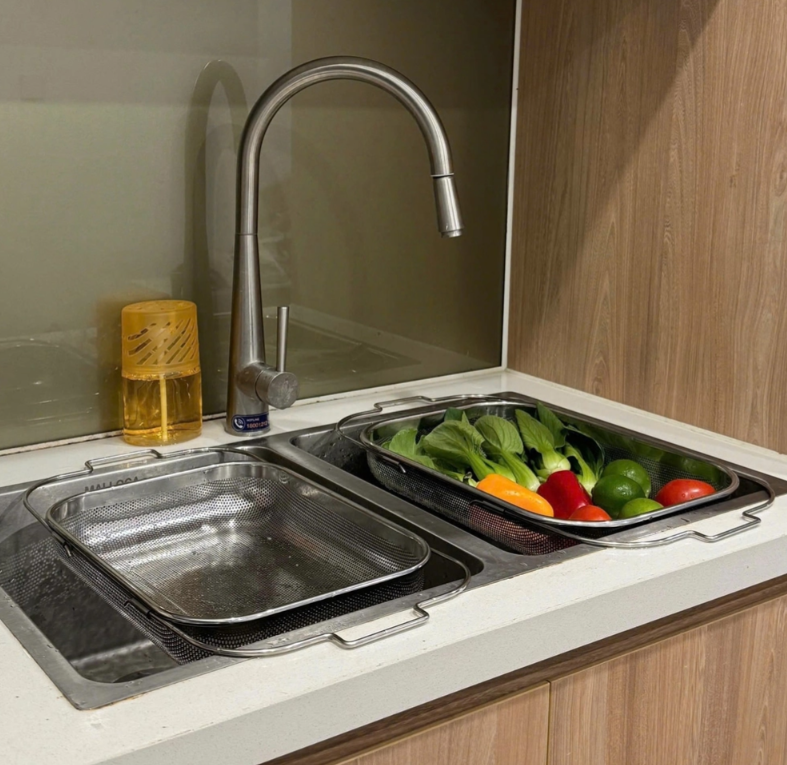 Rổ gác inox trên bồn rửa bát điều chỉnh độ dài Kaiyo 28cm KIB-6551
